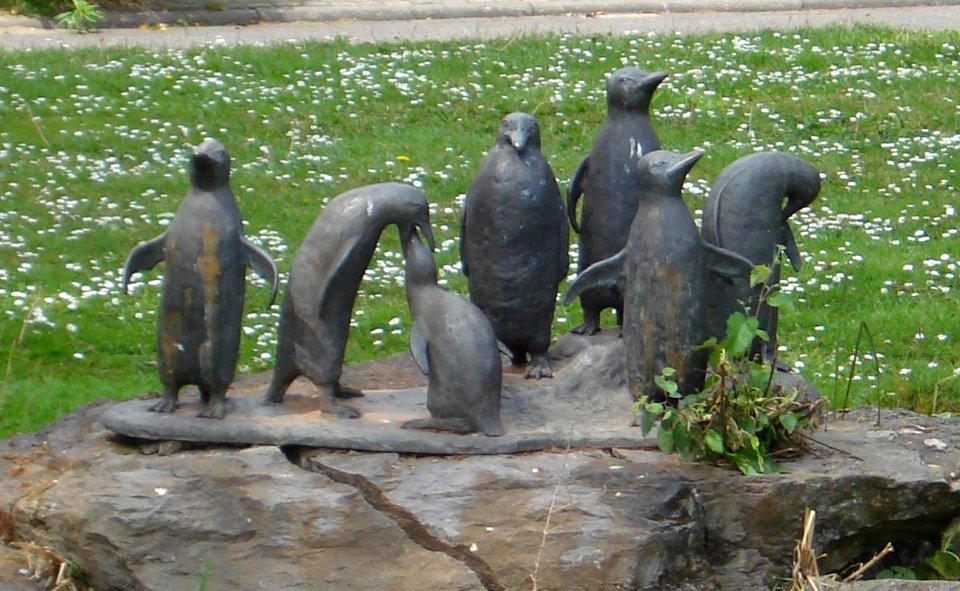Zwijndrecht kunstwerk pinguins