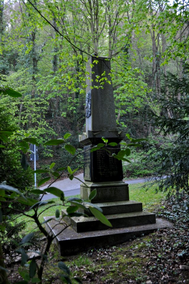 Zwingenberg, Gefallenendenkmal deutsch-französischer Krieg (3)