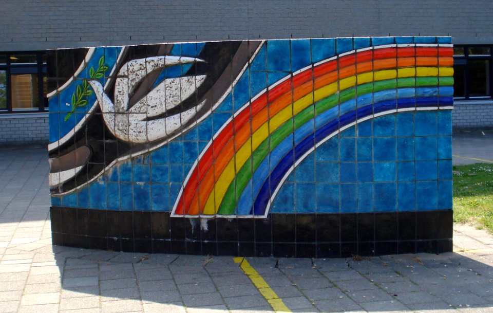 Zwijndrecht kunstwerk duif en regenbog