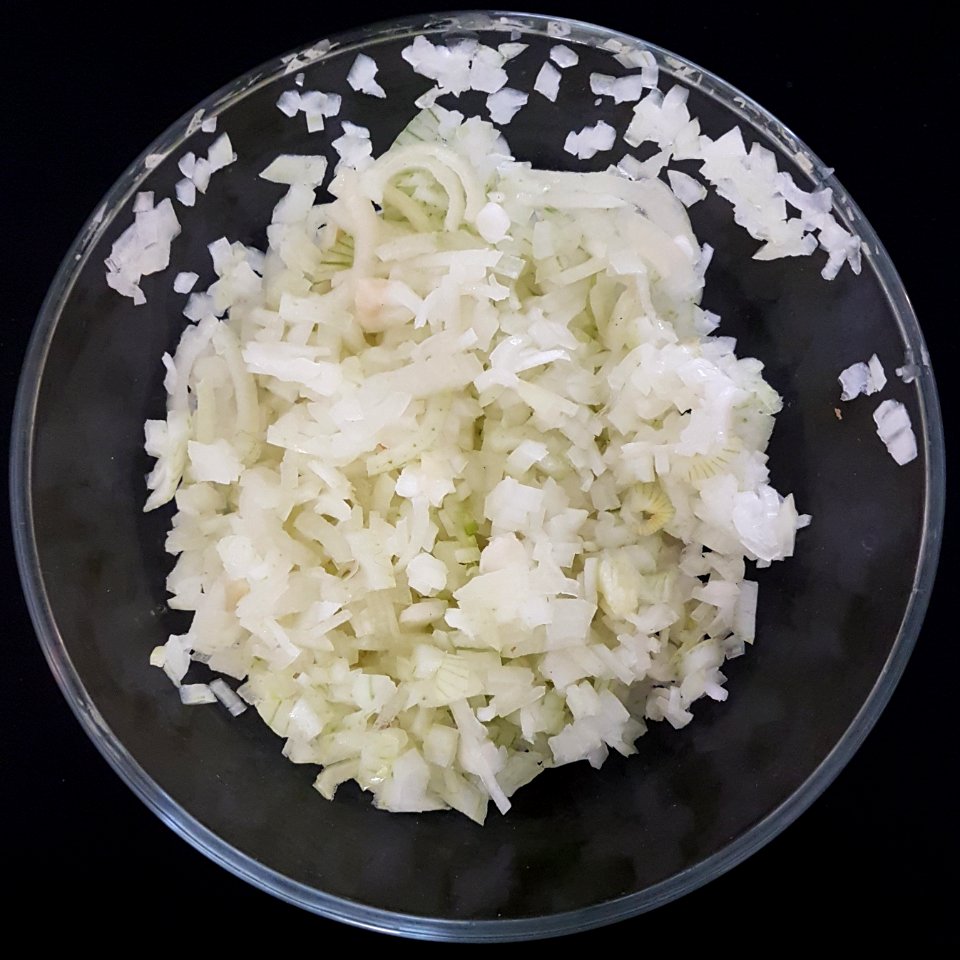 Zwiebel-geschnitten