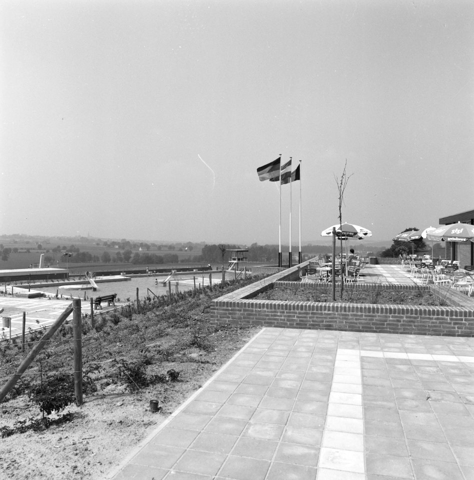 Zwembad te Vaals, Bestanddeelnr 167-0594