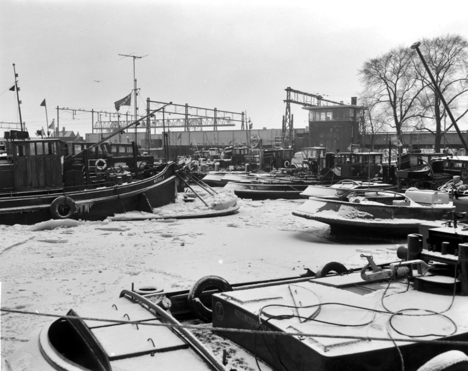Zwaar drijfijs op het IJ te Amsterdam, Bestanddeelnr 914-7068