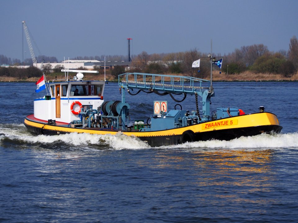 Zwaantje 5, ENI 02312998, Noordzeekanaal, Port of Amsterdam, pic3