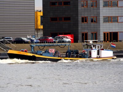 Zwaantje 5 (ship, 1969), ENI 02312998, Noordzeekanaal, Port of Amsterdam, pic1