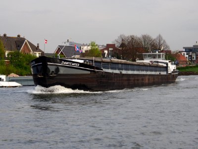 Zwartewater, ENI 03310536, Amsterdam-Rijn kanaal, pic1
