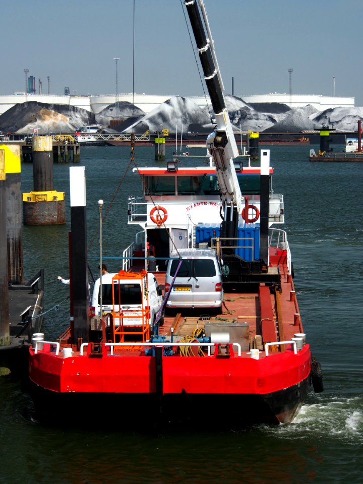 Zwarte Water - ENI 02324891, Port of Rotterdam pic3