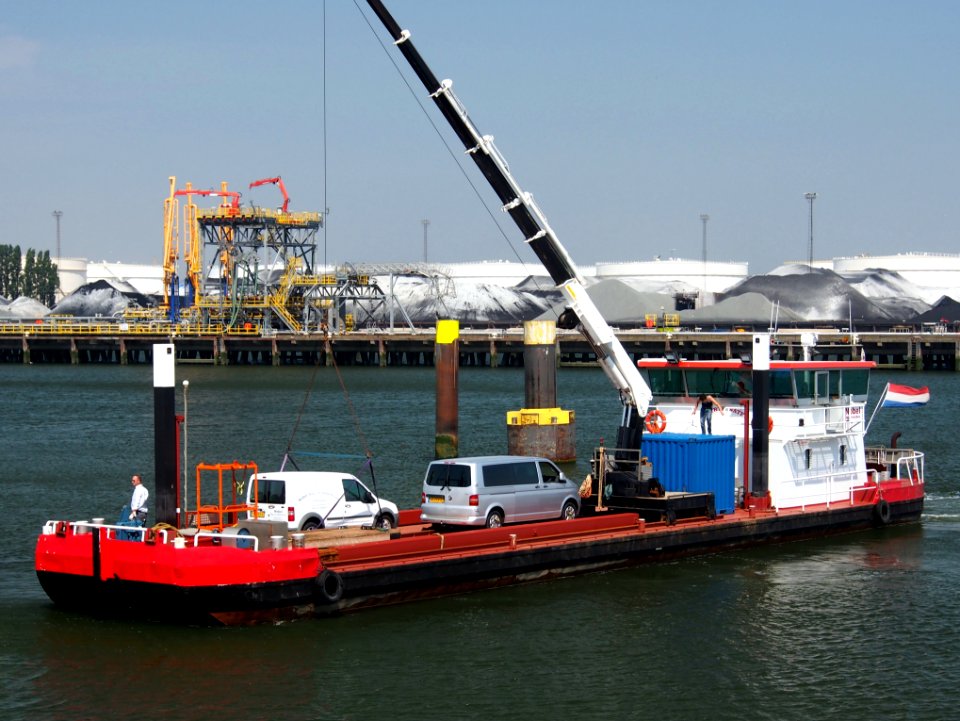 Zwarte Water - ENI 02324891, Port of Rotterdam pic2