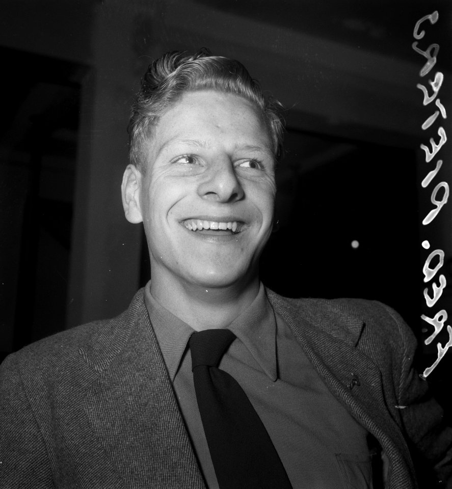 Zwemmen sportkoppen Olympiade Fred Pieters, Bestanddeelnr 905-1072