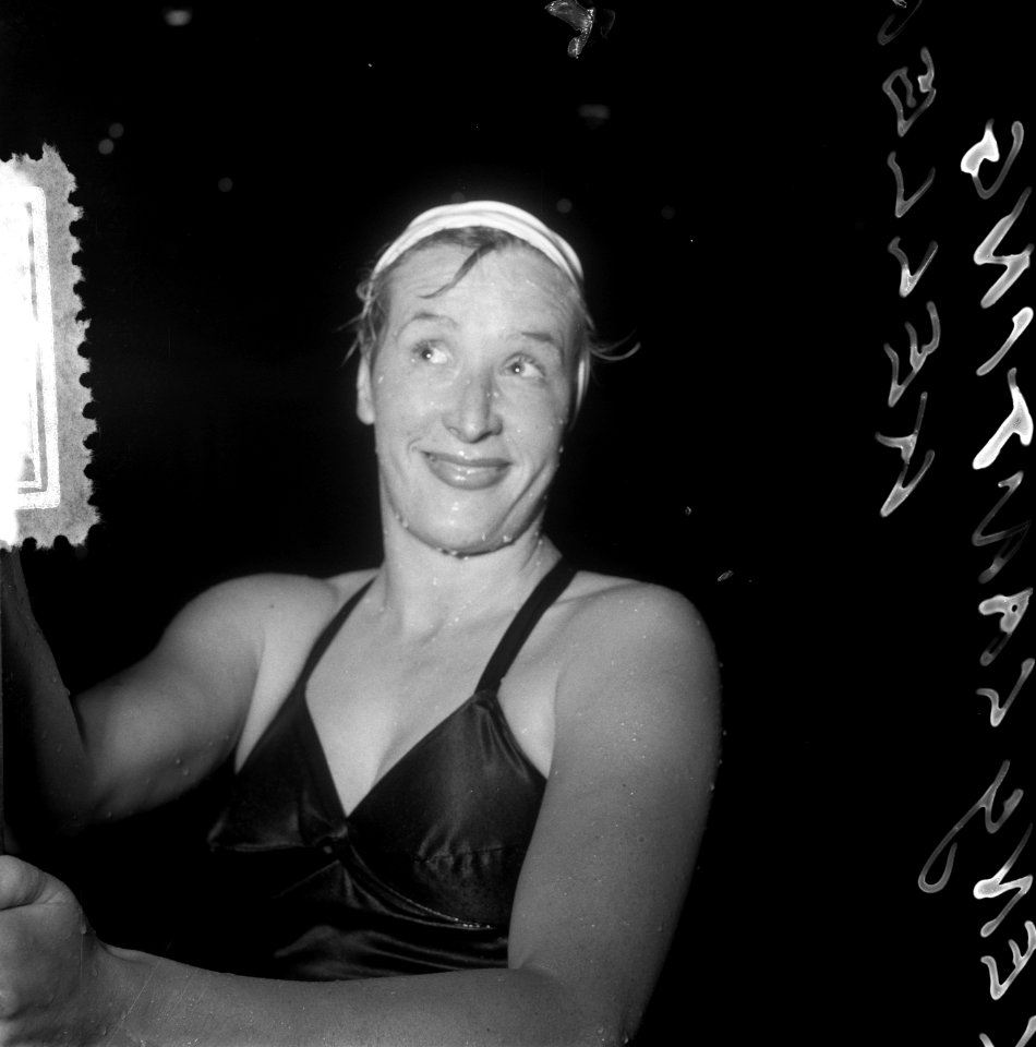 Zwemmen sportkoppen Olympiade Leny Lanting Keller, Bestanddeelnr 905-1070