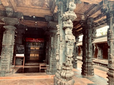 16th century Chintala Venkataramana Swamy temple, Tadipatri, reliefs of Hindu epics and structural artwork - 87