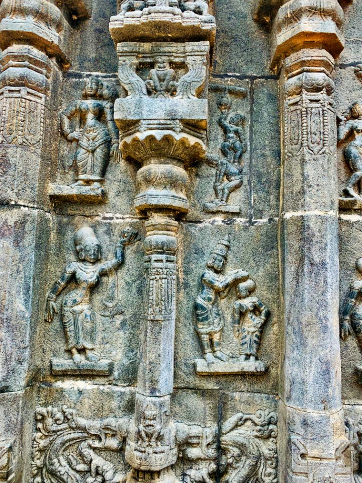 16th century Chintala Venkataramana Swamy temple, Tadipatri, reliefs of Hindu epics and structural artwork - 63