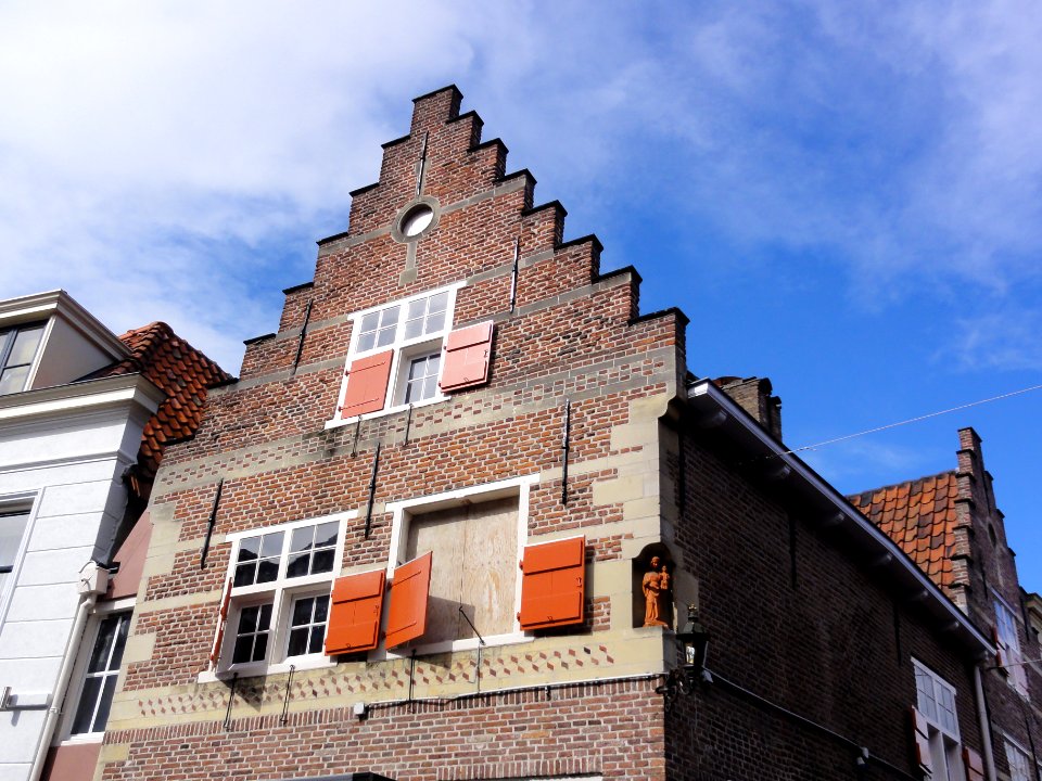 's-Hertogenbosch Rijksmonument 21704 Lange Putstraat 16