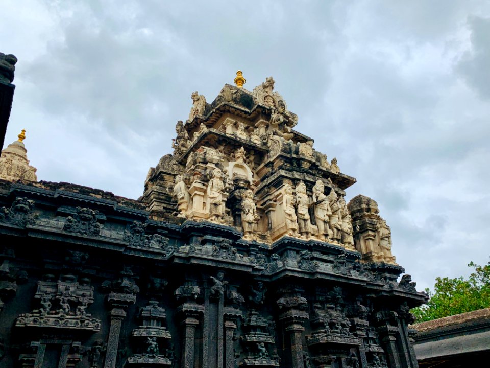 16th century Chintala Venkataramana Swamy temple, Tadipatri, reliefs of Hindu epics and structural artwork - 83