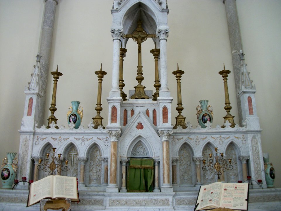 Église Notre-Dame-de-l'Assomption des Tourreilles 06