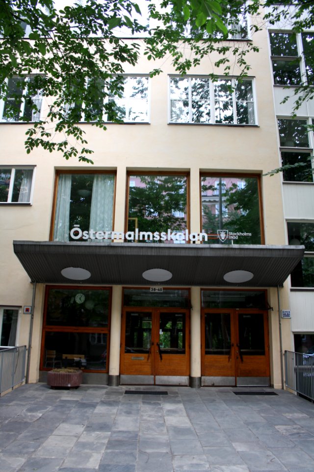 Östermalmsskolan ingång 2