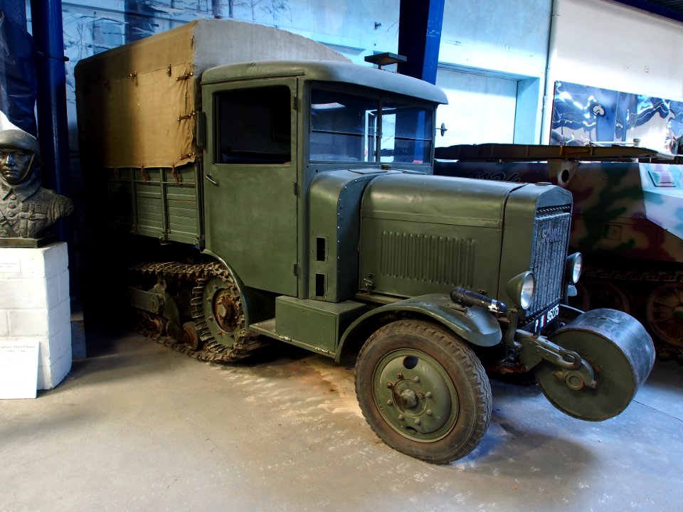 1936 SOMUA MCG5, in the Musée des Blindés, France, pic-1