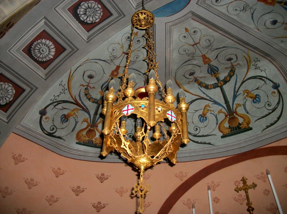 Église de l'Invention-de-Saint-Étienne de Bizous - lustre 01