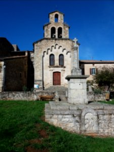 Église Saint-Marc de Montréal - Façade et croix