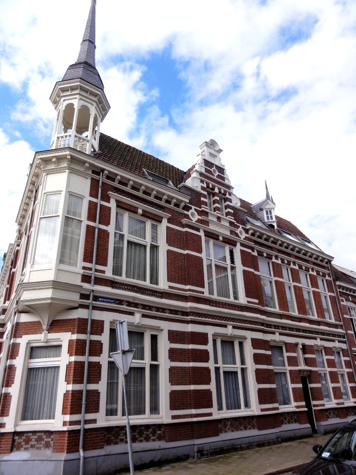 's-Hertogenbosch Rijksmonument 522487 Hertogstraat 2A-E