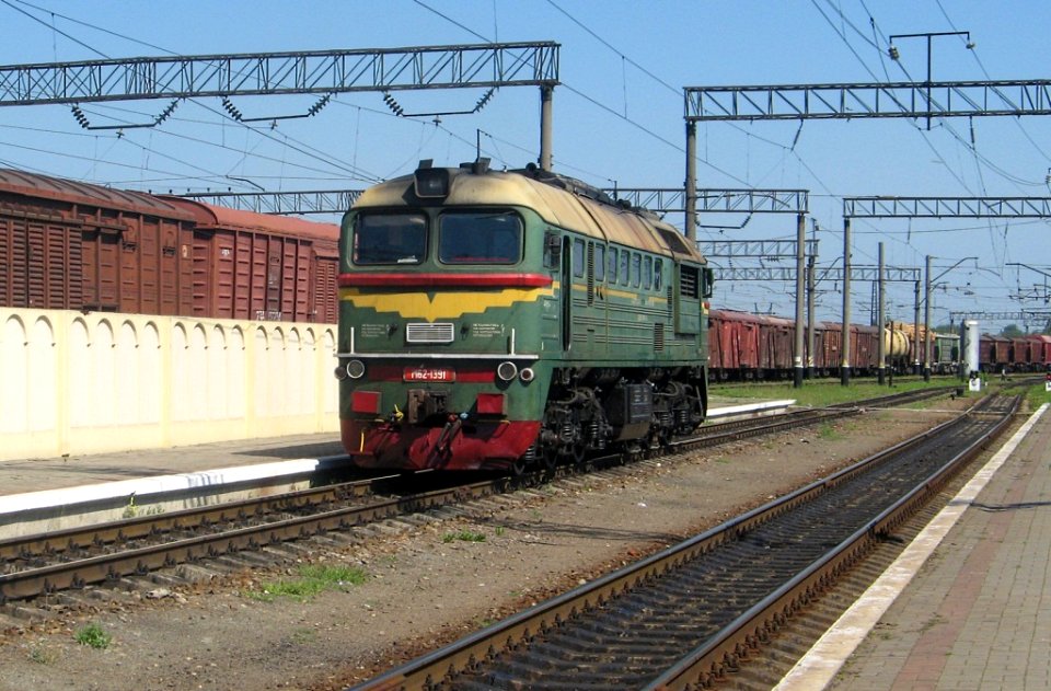М62-1391, Ukraine, Rivne region, Zdolbuniv station (Trainpix 42768)
