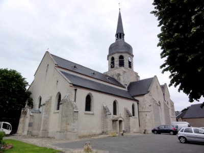 Église Saint-Victor d'Artenay (Loiret) éxtérieur