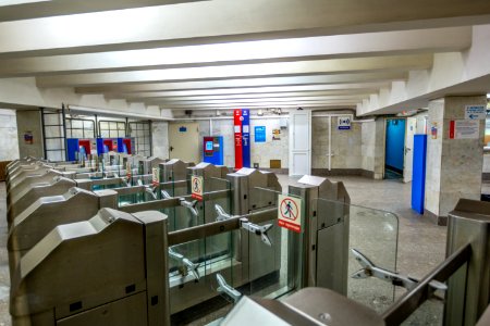 Метро Улица академика Янгеля 10
