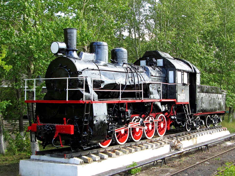 Эл.692, Казахстан, Карагандинская область, станция Распорядительная (Trainpix 138567)