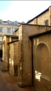 Église Saint-Pierre-des-Terreaux de Lyon - Mur dans la cour du musée des beaux-arts