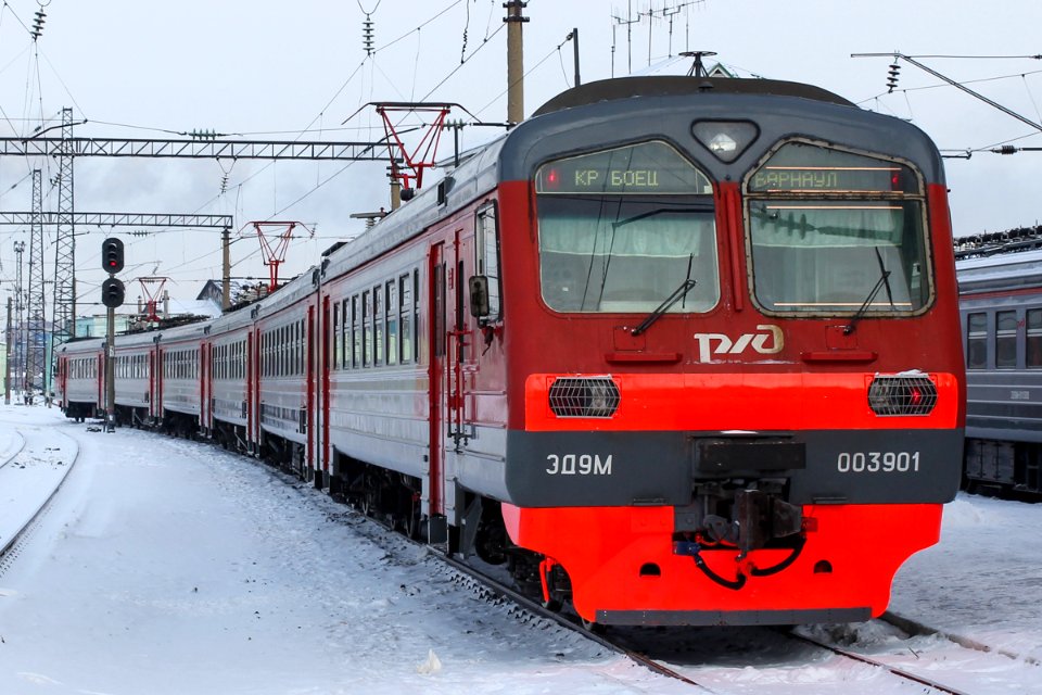 ЭД9М-0039, Россия, Алтайский край, станция Барнаул (Trainpix 152286)