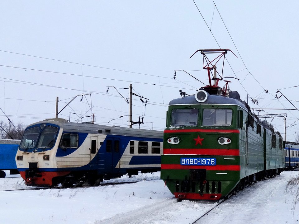 ЭД9МК-0076 и ВЛ80т-1976, Kazakhstan, Karaganda region, Karaganda depot (Trainpix 120686)