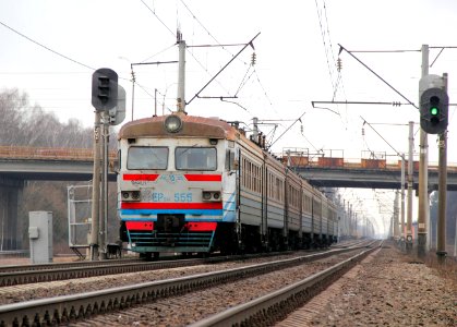 ЭР9М-555, Украина, Киевская область, перегон пост 837 км - Бровары (Trainpix 13056)