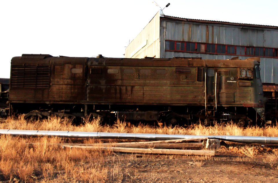 ТЭ3-3927, Казахстан, Карагандинская область, АО "Шубарколь комир", депо (Trainpix 30063)