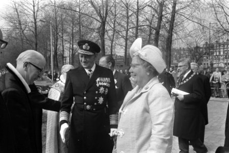 (v.l.n.r.) , koning Frederik van Denemarken en koningin Juliana, Bestanddeelnr 923-4680