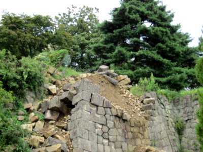 白河小峰城 石垣崩壊の様子 photo