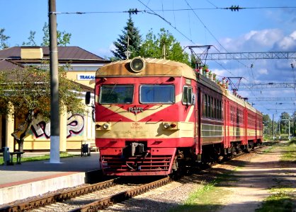 ЭР9М-5035, Литва, Вильнюсский уезд, станция Тракай (Trainpix 92014)