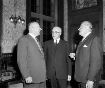 Zuid-Afrikaanse delegatie bij burgemeester van Walsum, Bestanddeelnr 913-1932