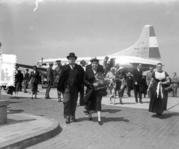 Zuid Afrikaanse Pr. dr. Malan op Schiphol, Bestanddeelnr 905-7715