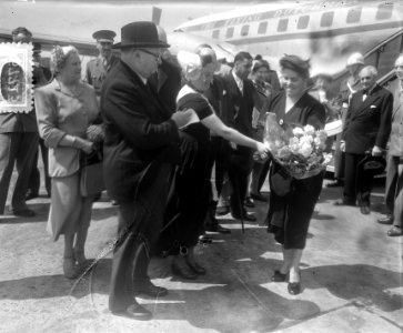 Zuid Afrikaanse Pr. dr. Malan op Schiphol, Bestanddeelnr 905-7713