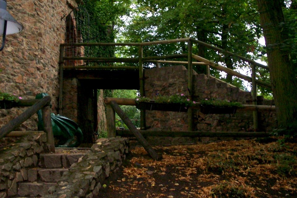 Zugang zur Kernburg