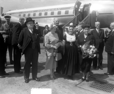Zuid Afrikaanse Pr. dr. Malan op Schiphol, Bestanddeelnr 905-7712