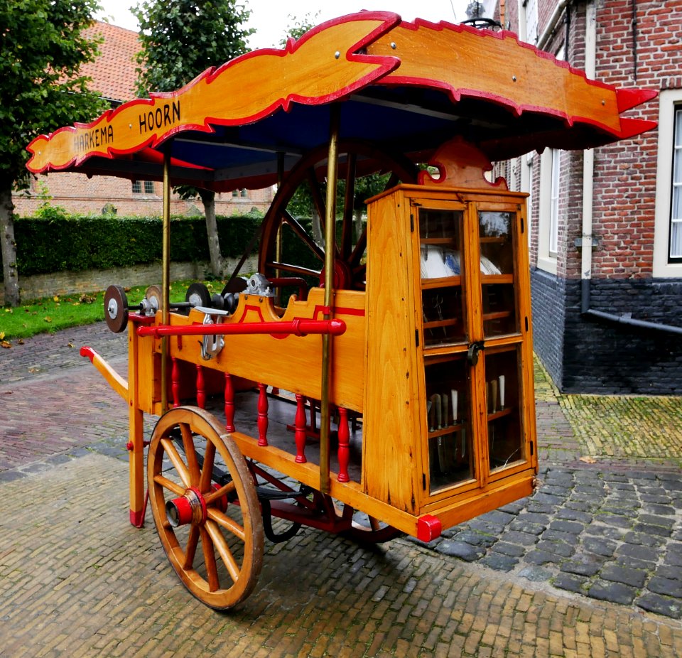 ZuiderzeeMuseumWorkshopsScissorGrinderH1a