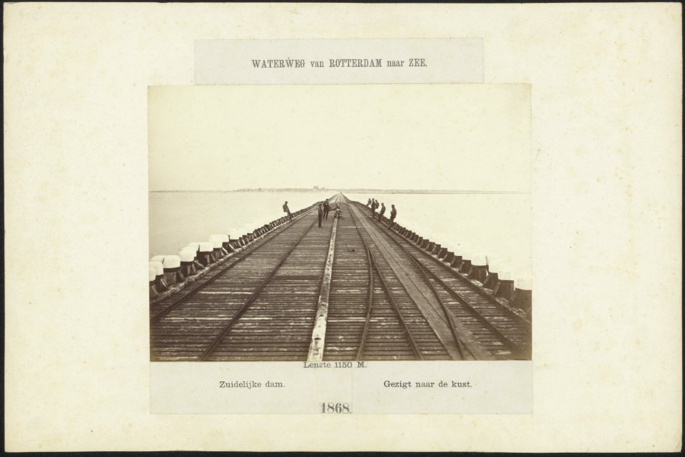 Zuidelijke dam, lengte 1150 M. Gezicht naar de kust, Bestanddeelnr 497