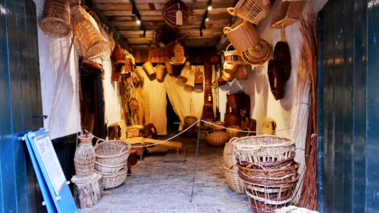 ZuiderzeeMuseumWorkshopsBasketMakerH1c