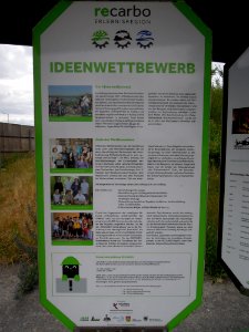 Zuckerbahn-Radweg in Zeitz an der Anschlussstelle Naumburger Straße beim ehem. Hermannschacht -RECARBO-Infotafel Kohleradweg- im Juli 2019b