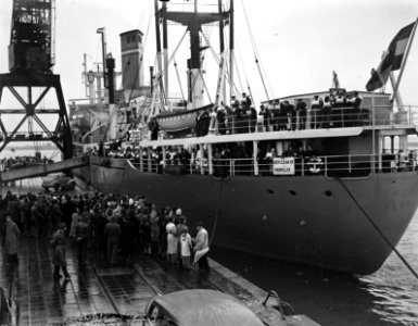 Zuiderkruis uit Rotterdam naar Indonesie, Bestanddeelnr 903-1911