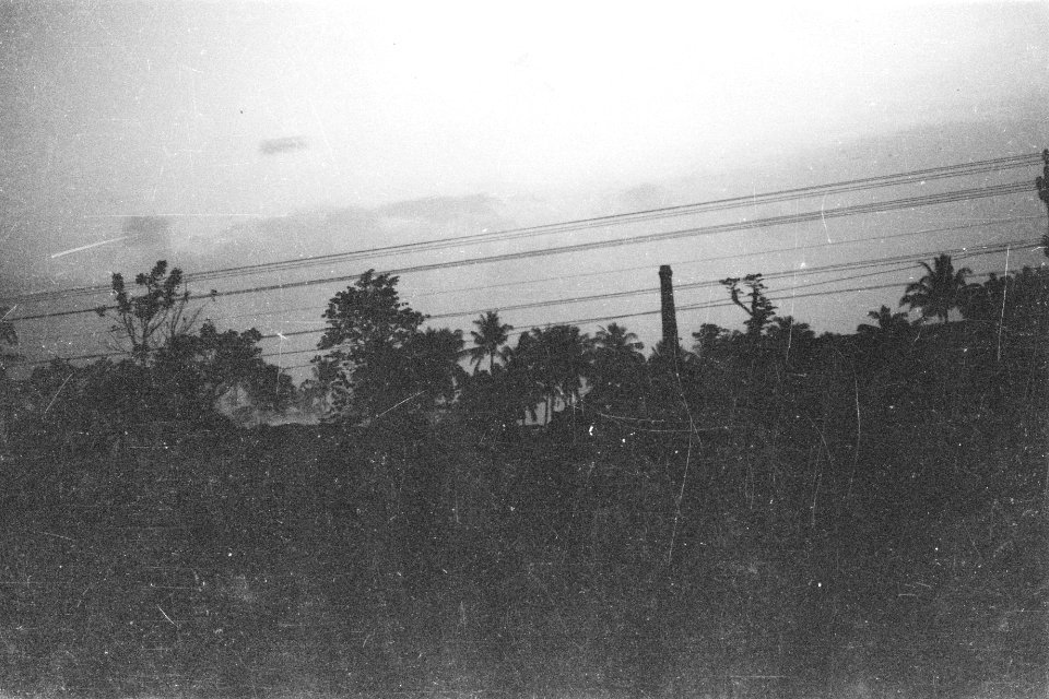 Zonsondergang. Electriciteis of telefoondraden, Bestanddeelnr 272-1-5