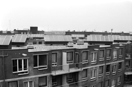 Zonneboilers op daken van nieuwbouw in Formosastraat als proef en voorzien mbv 3, Bestanddeelnr 931-9991