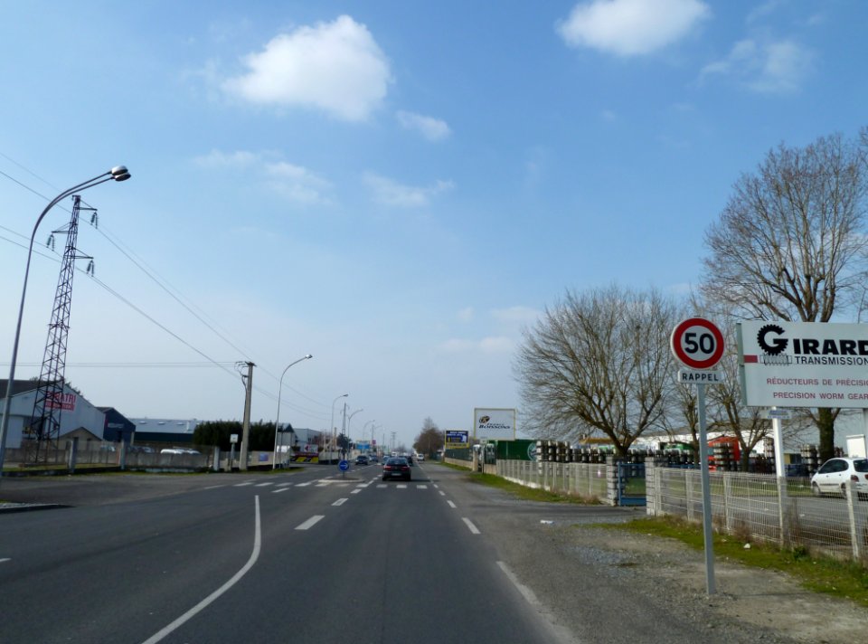 Zone industrielle à Lons