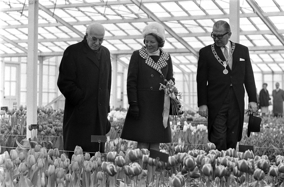 ZKH Prinses Beatrix en ZKH Prins Claus openen 20e Keukenhof te Lisse Prinses Bea, Bestanddeelnr 922-2371