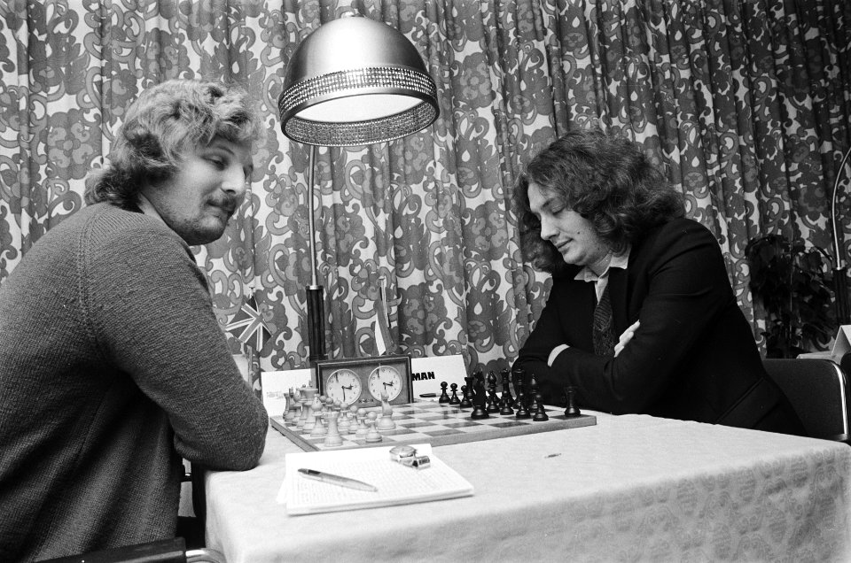 Zoneschaaktoernooi, 6e ronde (Amsterdam), Timman (r) tegen Miles, Bestanddeelnr 930-0245